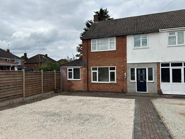 5 bed house — Palmer Road, Town Centre