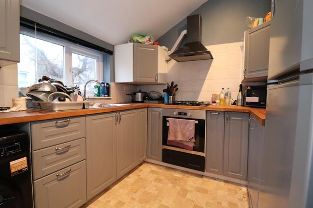 5 bed house — Tewkesbury Street, Cathays