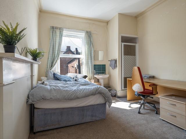 1 bed apartment — 50 Queens Road Jesmond, Jesmond