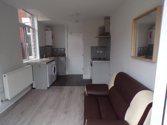 1 bed apartment — Hearsall Lane, Earlsdon