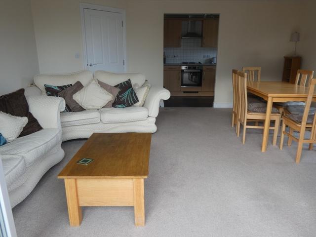 3 bed apartment — New North Road, City Centre