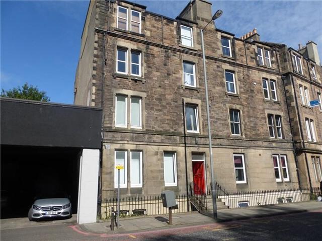 1 bed apartment — Angle Park Terrace, Dalry