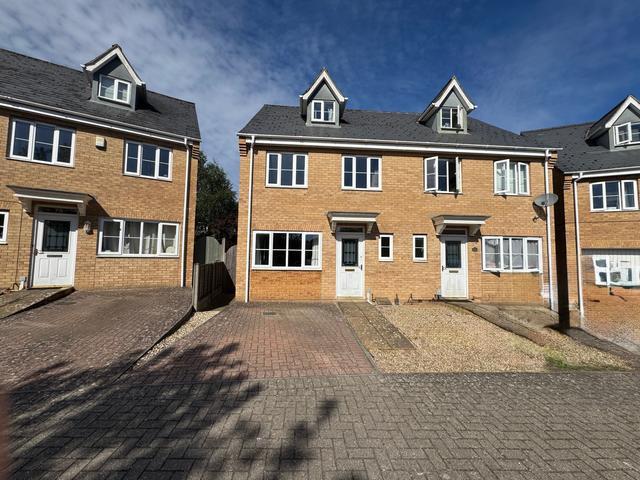 4 bed house — Roe Drive Norfolk, North & West Earlham