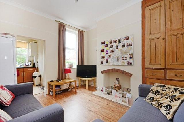 4 bed house — Bowood Road, Sharrow