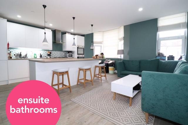 6 bed apartment — Colum Road, Cathays
