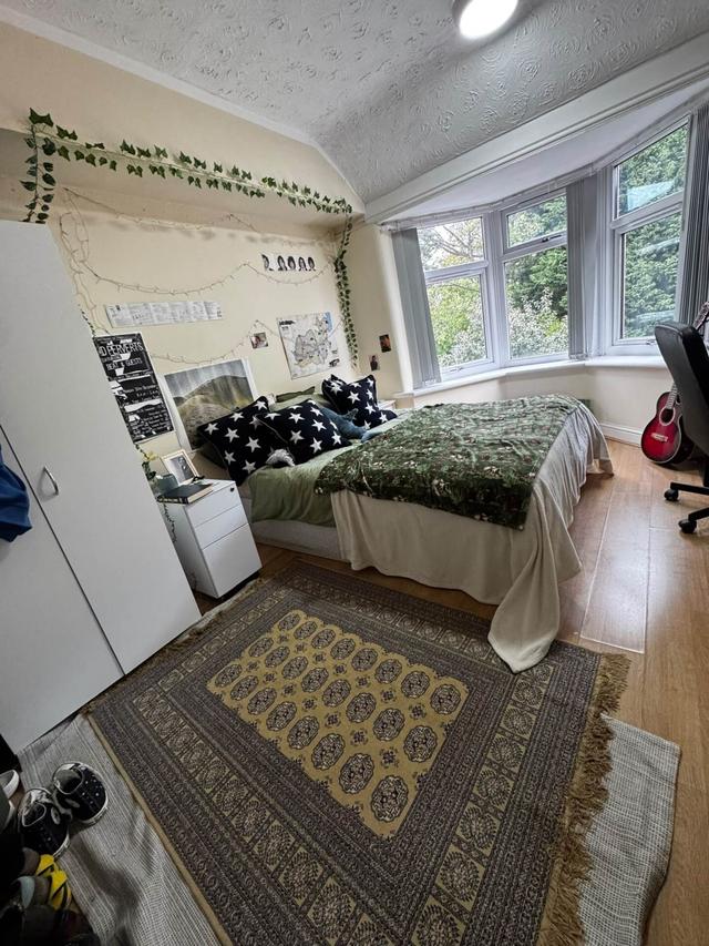 4 bed house — Arnfield Road, Withington