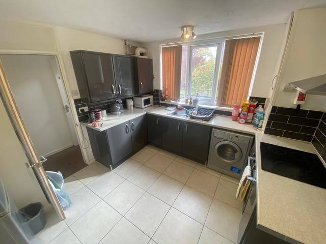 2 bed house — Hammond Street, Netherthorpe