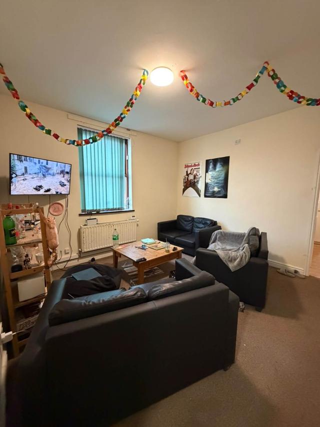 6 bed house — Acomb Street, Rusholme