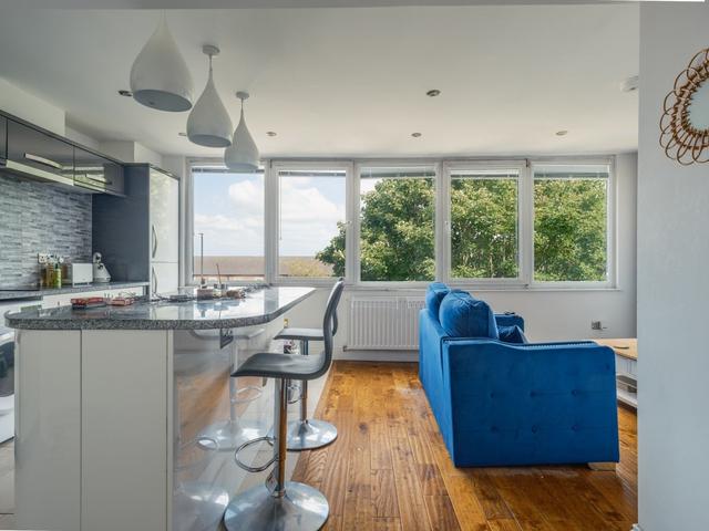 1 bed apartment — 6 Lansdowne Terrace Newcastle Upon Tyne, Gosforth