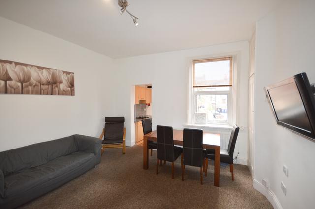 4 bed apartment — Goldspink Lane, Sandyford