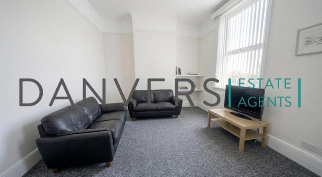 4 bed house — Upper King Street, City Centre