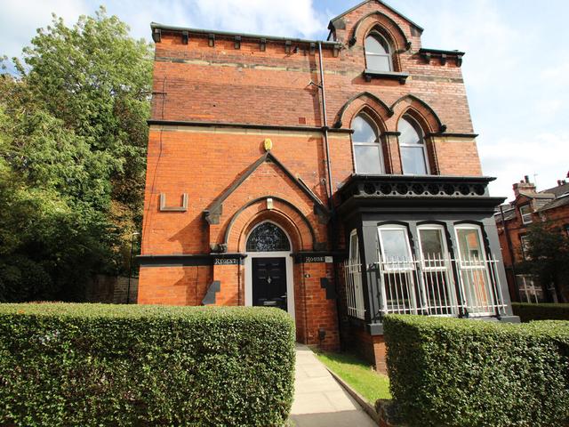 12 bed house — Grosvenor Road, Hyde Park