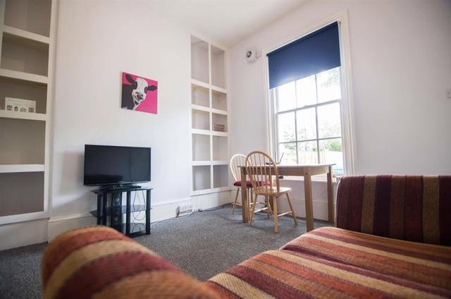 1 bed apartment — Clarkehouse Road, Broomhill