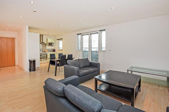3 bed house — The Linx, City Centre
