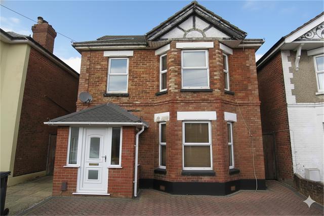5 bed house — Markham Road, Charminster