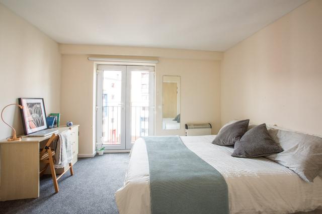 5 bed apartment — Melbourne Street, City Centre