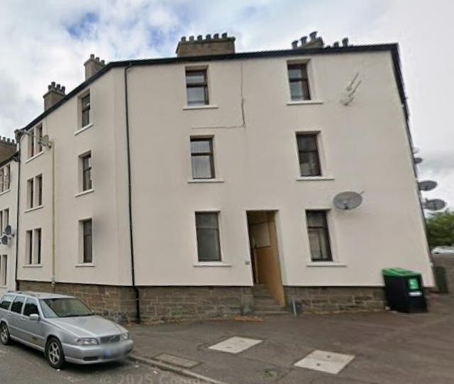 3 bed apartment — Benvie Road, West End