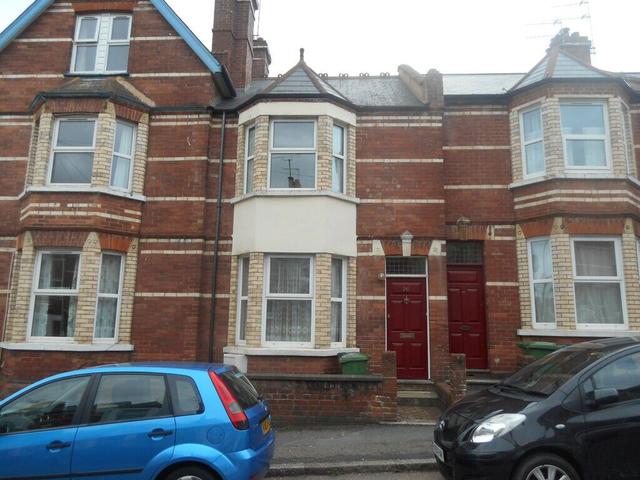 5 bed house — Priory Road, Mount Pleasant