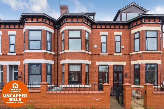 5 bed house — Seedley Park Road, Salford