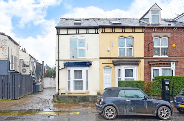 3 bed house — Denham Road, Ecclesall