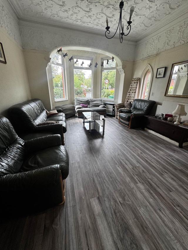 6 bed house — Anson Road, Rusholme