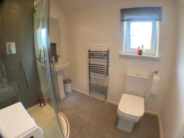 4 bed house — Broompark Drive, Kirkmuirhill