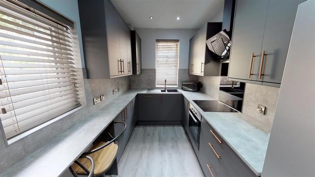 6 bed house — School Road, Crookesmoor