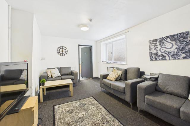 6 bed house — St. Helens Avenue, Brynmill
