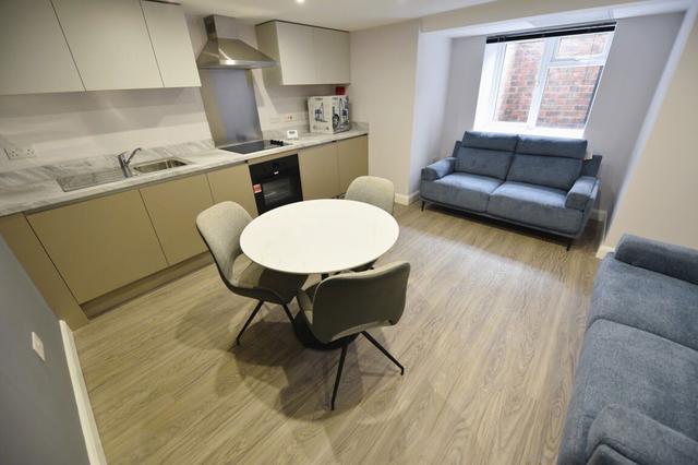 3 bed house — Flat 2, Headingley