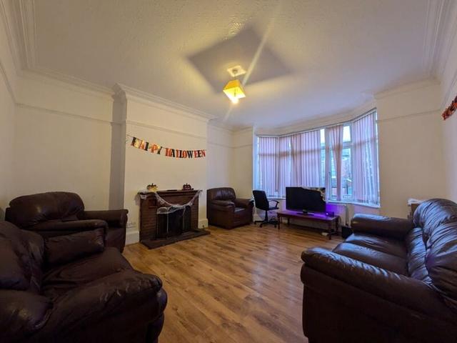 7 bed house — Park Road, Lenton