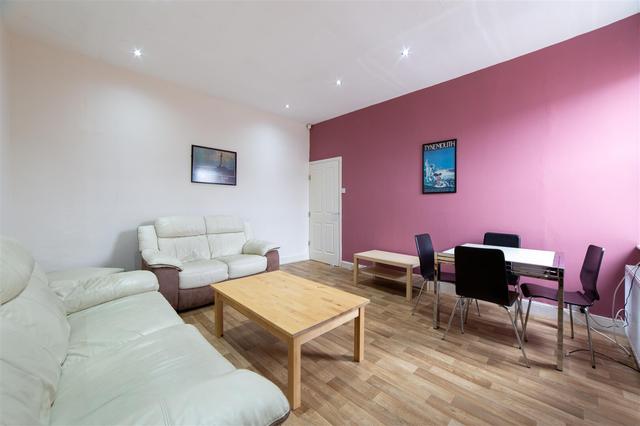 3 bed apartment — Bayswater Road, Jesmond