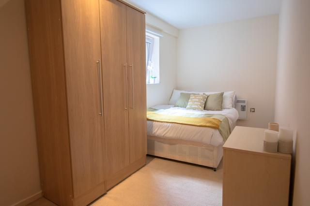 3 bed apartment — Melbourne Street, City Centre