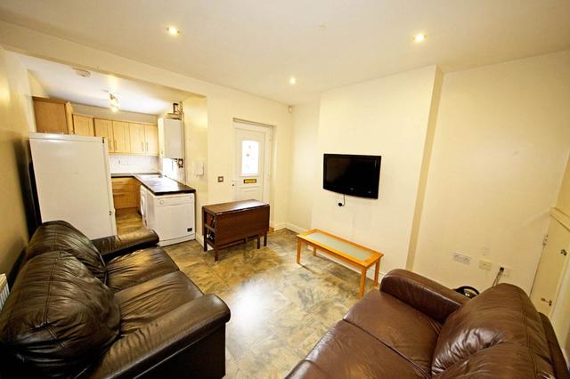 3 bed house — Granville Street, Golden Triangle