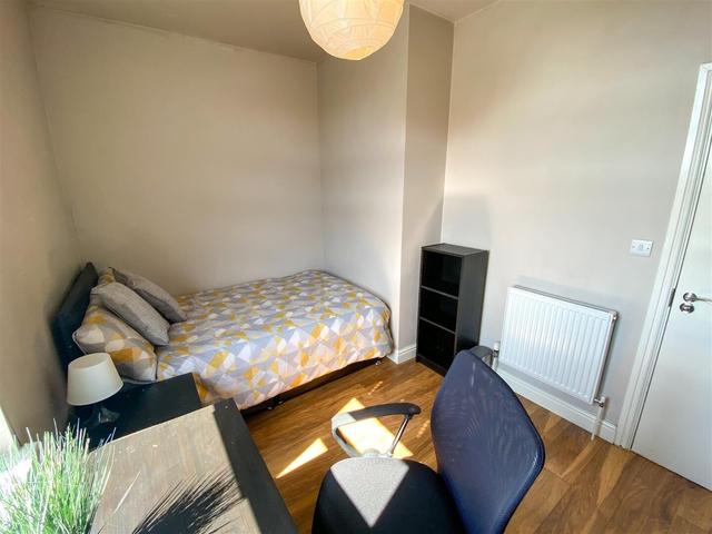 4 bed house — City Road, City Centre
