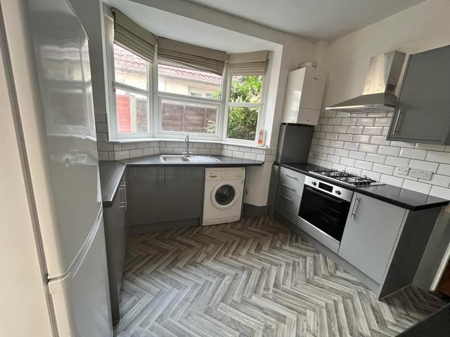 3 bed house — Jessie Road, Southsea