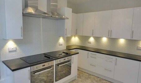 7 bed house — Elmore Road, Broomhill