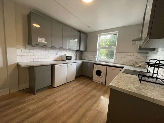 7 bed house — Crookesmoor Road, Crookesmoor