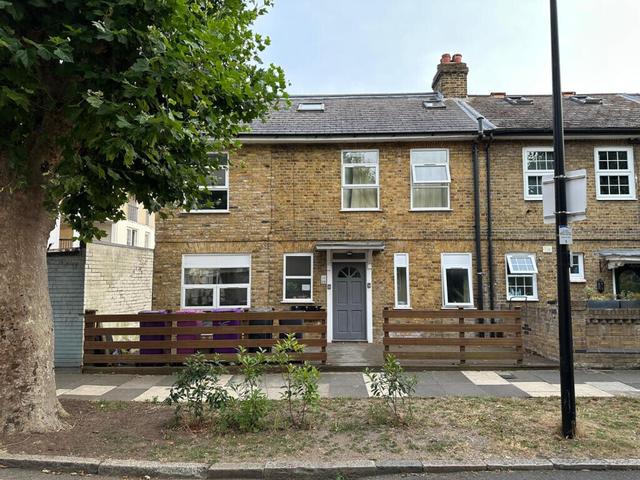 4 bed house — Kingfield Street, Canary Wharf