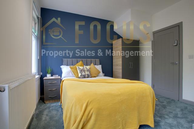 6 bed house — Stretton Road, Westcotes