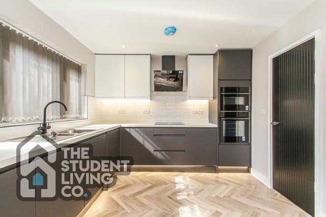 3 bed house — Arnesby Road, Lenton