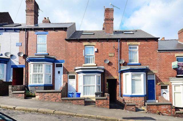 3 bed house — Hunter Hill Road, Ecclesall