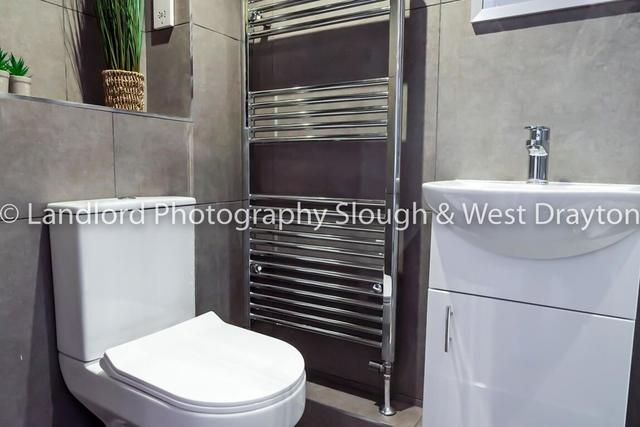 1 bed house — Broomfield, Guildford
