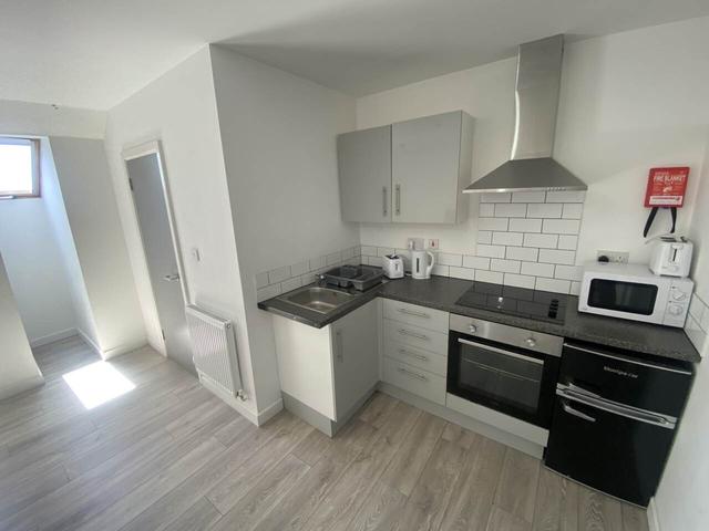 1 bed apartment — Twizzle Lodge, Uplands