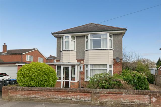 6 bed house — Ensbury Park, Ensbury Park
