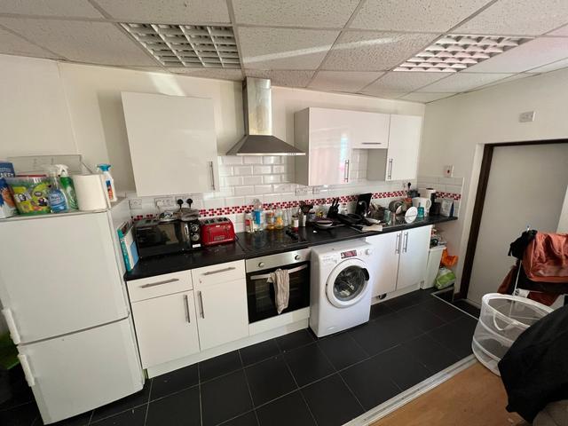 2 bed apartment — Harcol House, Tennyson Road, Portswood, Portswood