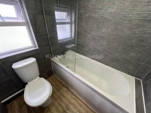 6 bed house — Alfred Street Roath, Roath
