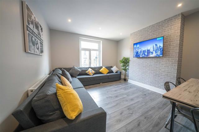 9 bed house — Brunswick Street, Broomhall