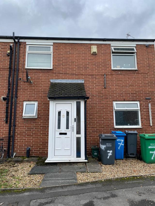 4 bed house — Ellanby Close, Rusholme