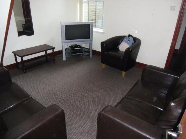 4 bed house — Hubert Road, Selly Oak