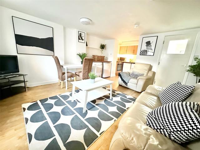 2 bed house — Union Road, City Centre